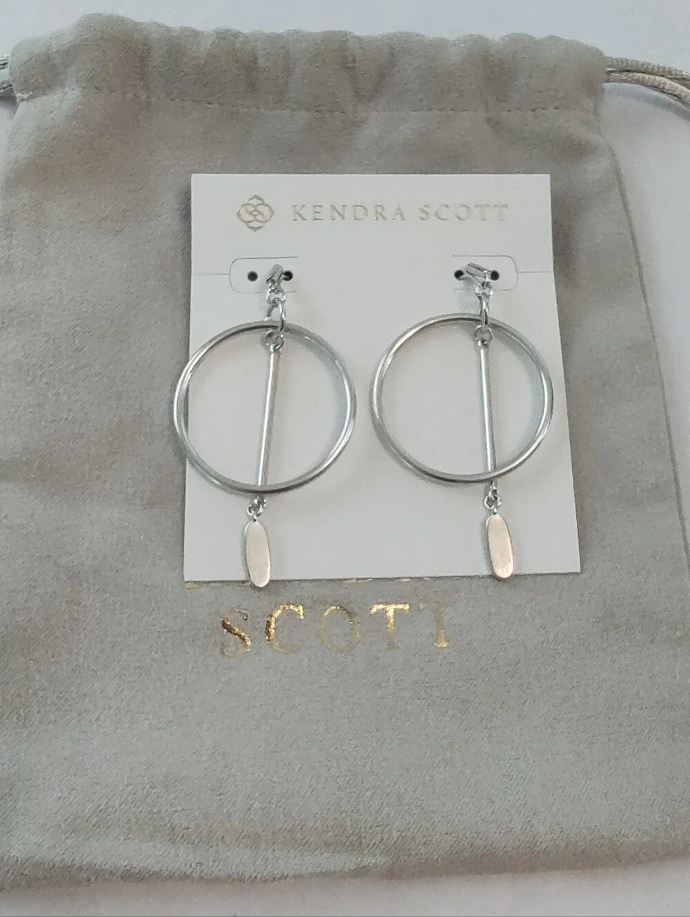 NWT Kendra Scott Nalani Earrings